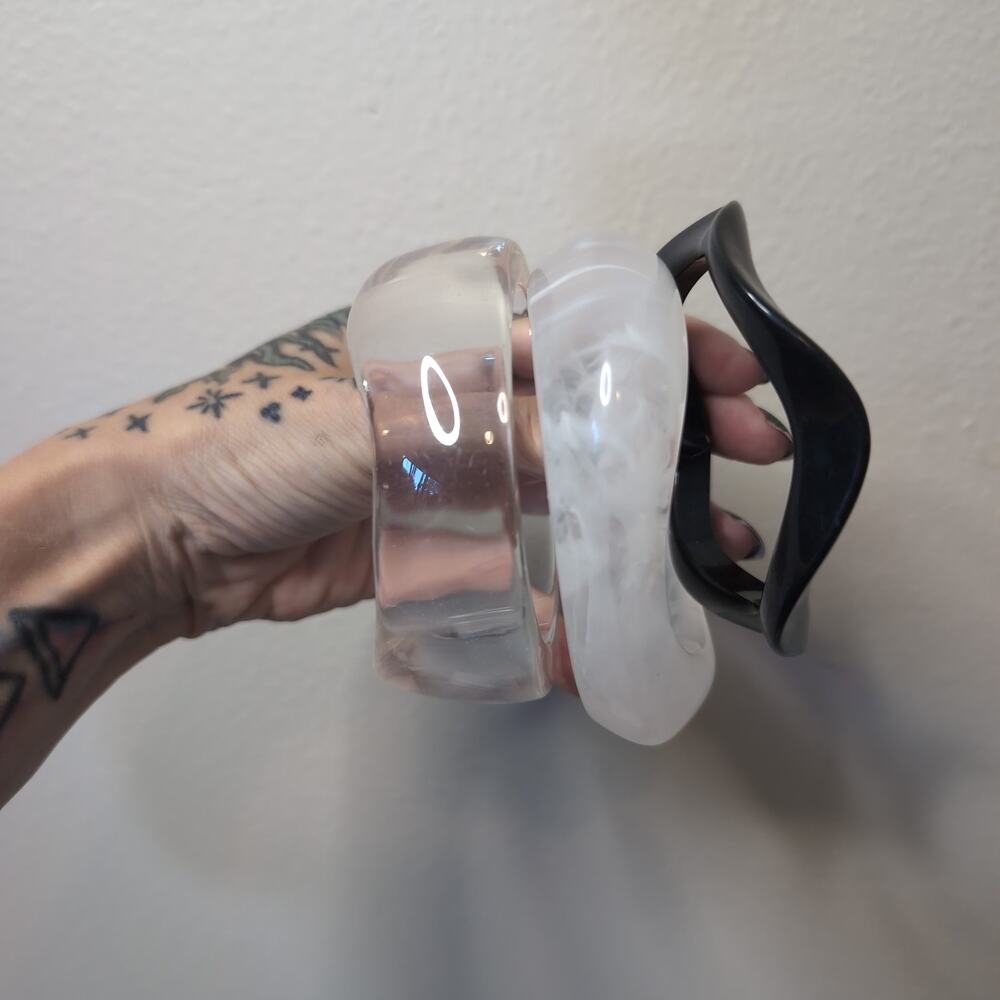 Chunky Wavy Resin Bangle Bracelet Set